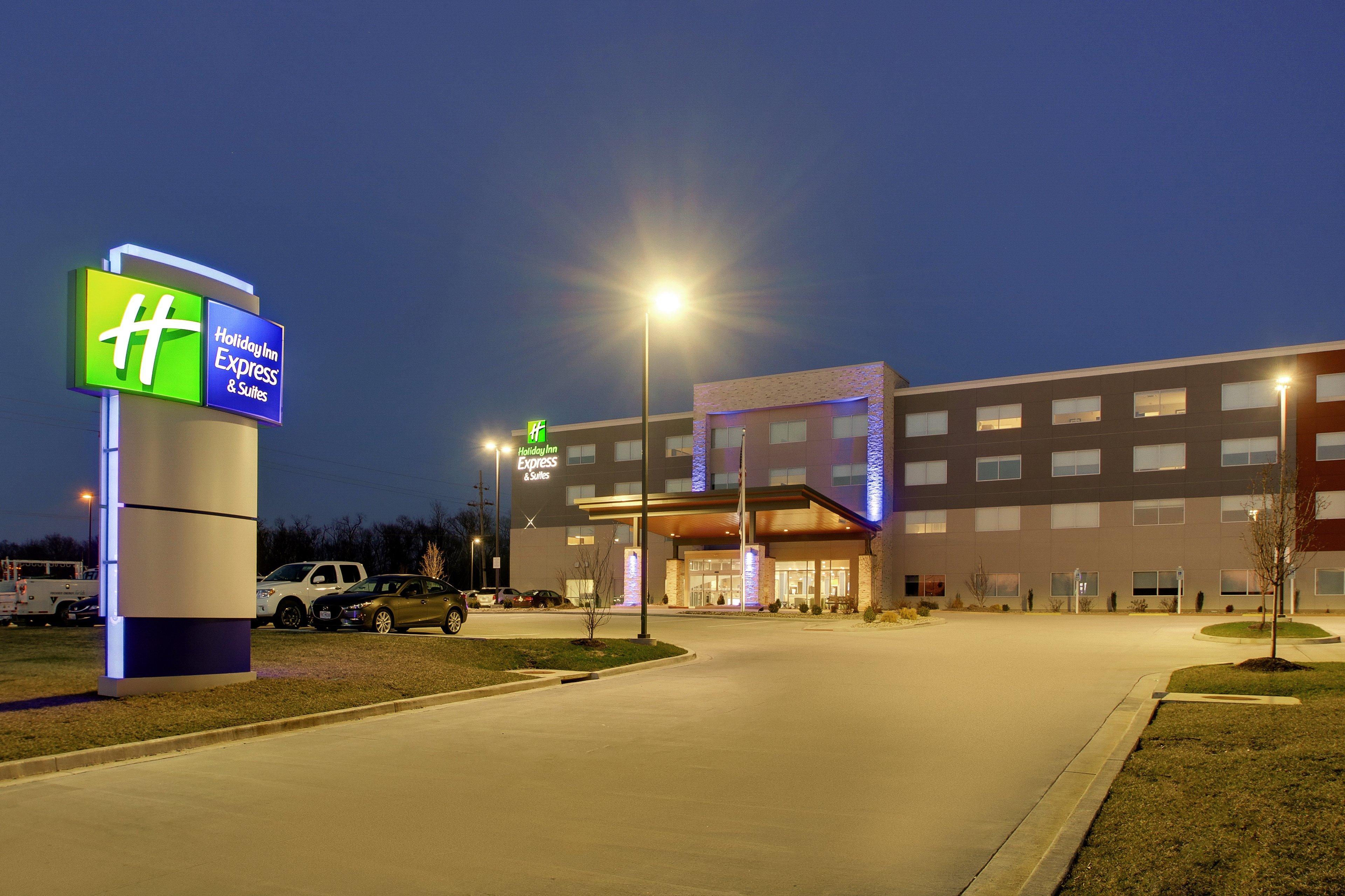 Holiday Inn Express & Suites - Mount Vernon By Ihg Exterior foto